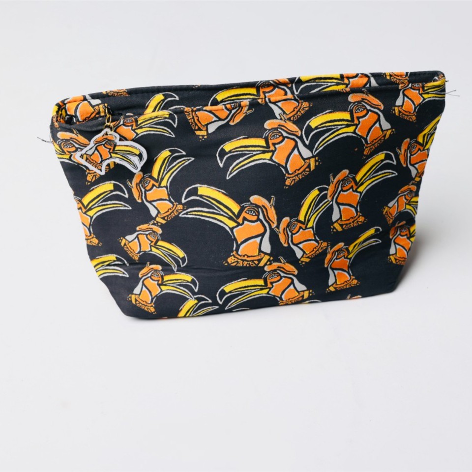 Necessaire